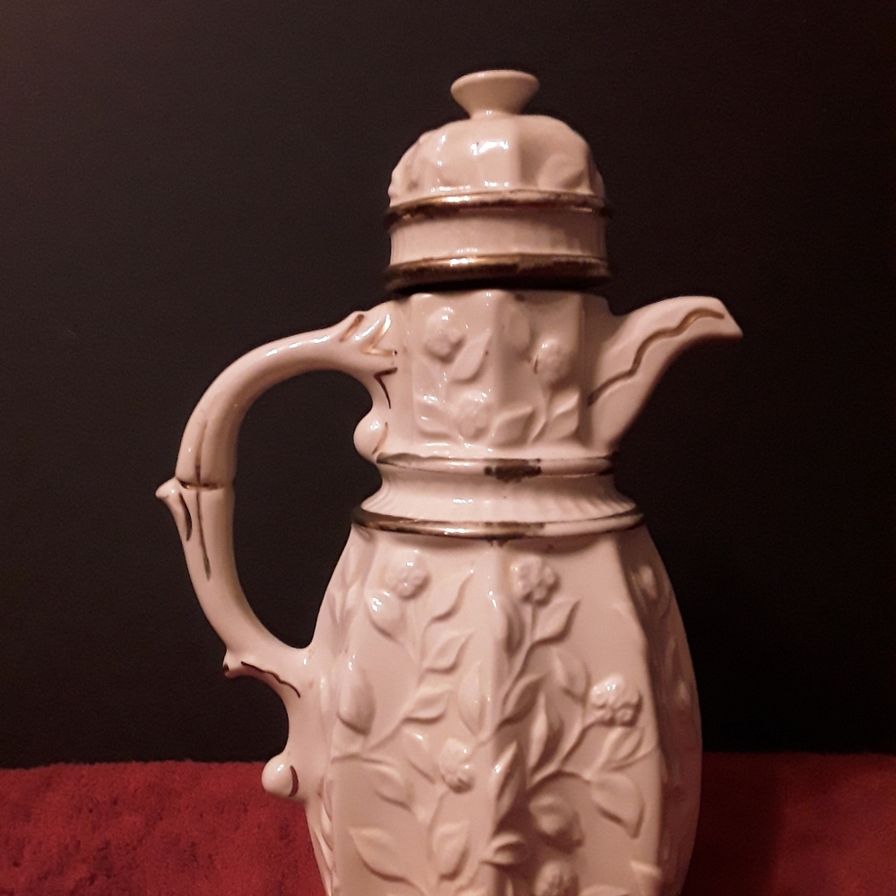 Liquor decanter
